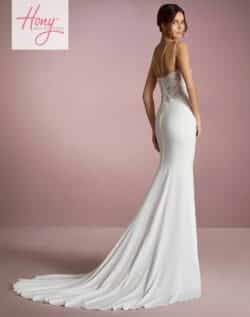 hony-bruidsmode-collectie-2025-white-one-JUJI-C